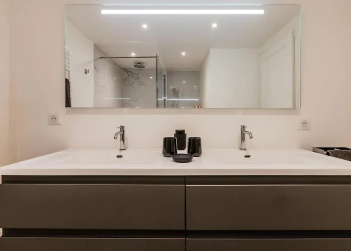 Апартаменты Hyper Centre - 4p A 100m Du Palais - Hyper Centre - 4p A 100m Du Palais Mae-1873 *